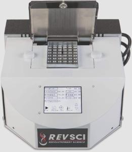 RevCycler thermal cycler top open