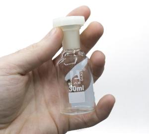 Reagent bottles with polypropylene stopper, narrow mouth