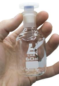 Reagent bottles with polypropylene stopper, narrow mouth