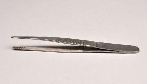 Tissue Forceps With Teeth
