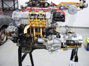 4 Cycle Toyota Gas Engine Cut-Away